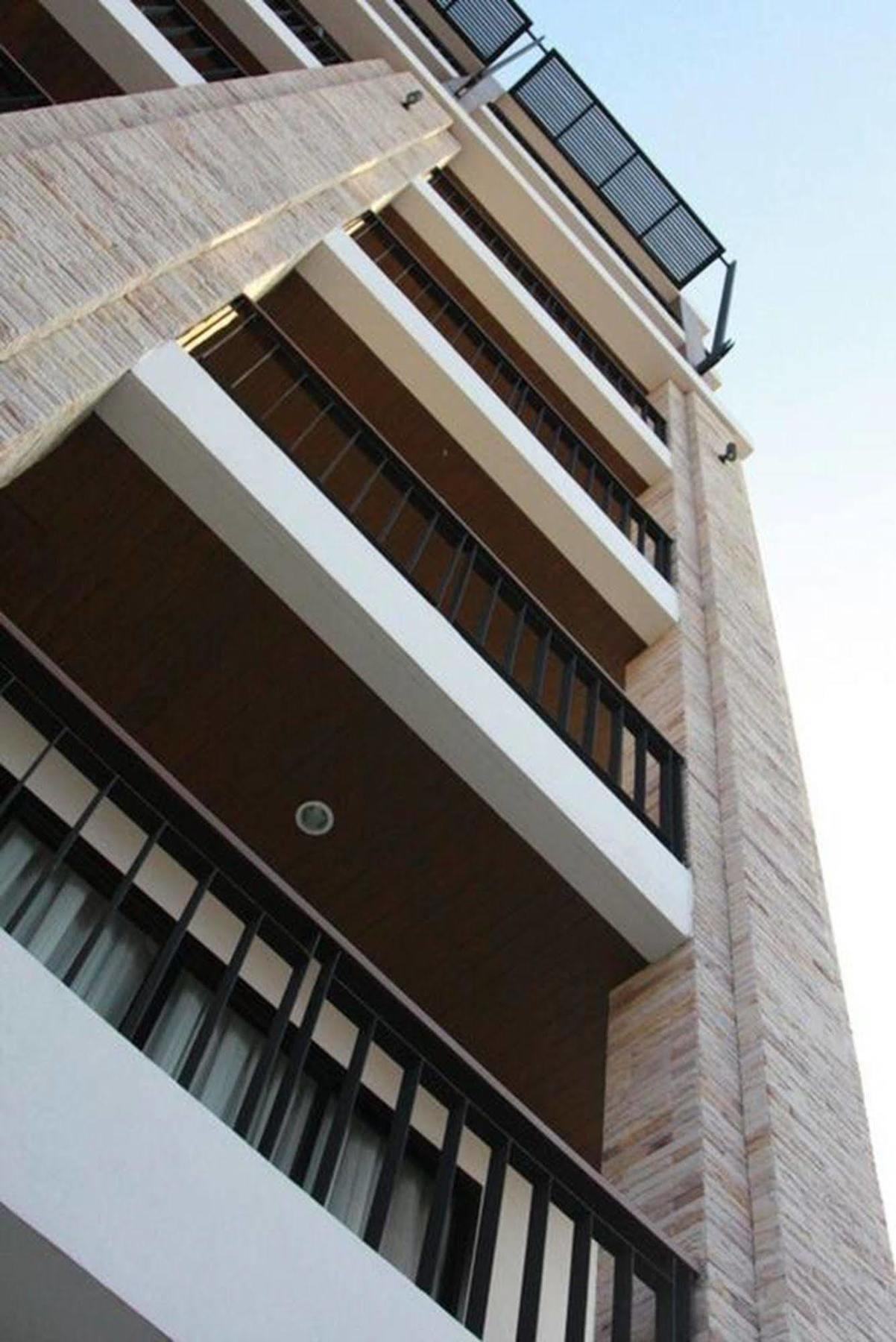 Hiran Residence Patong Exterior foto